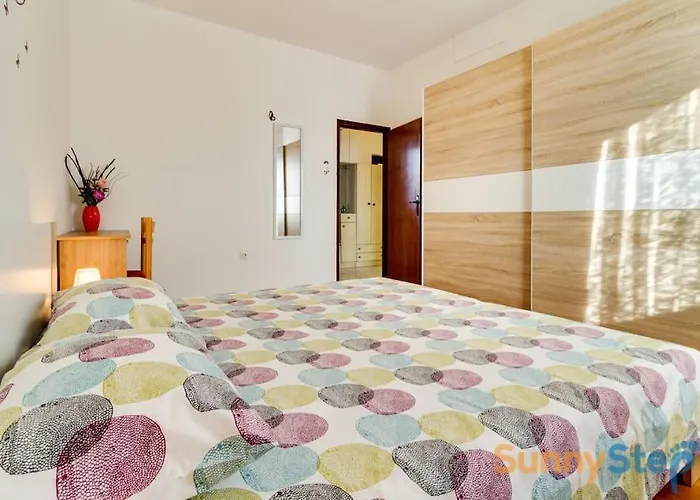 With A Private Pool * Peresiji
