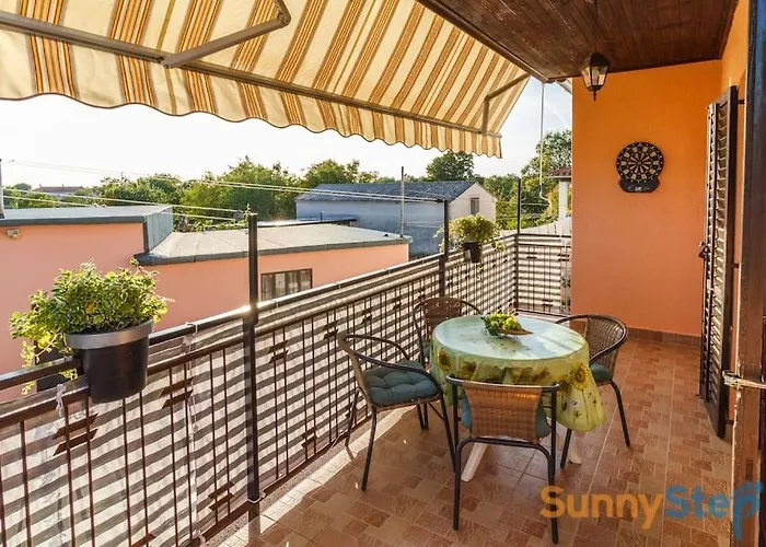 Apartman With A Private Pool *